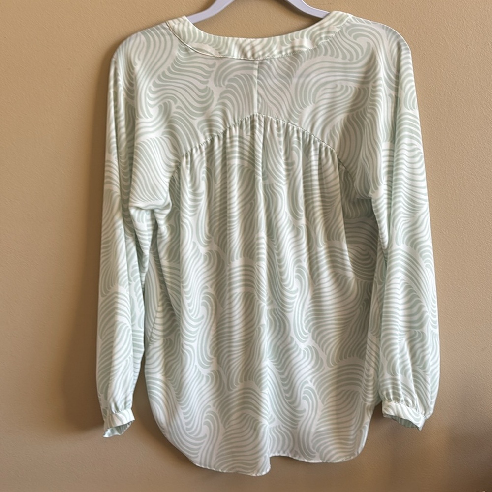 Ann Taylor Blouse Medium Petite - Picture 5 of 9